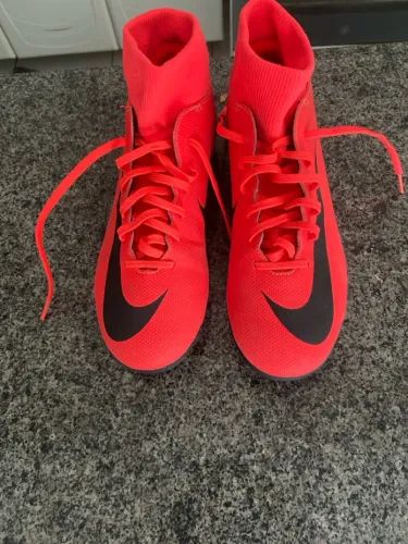 Chuteira NIKE original com botinha