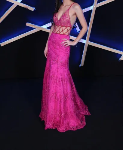 Vestido de renda pink para festa