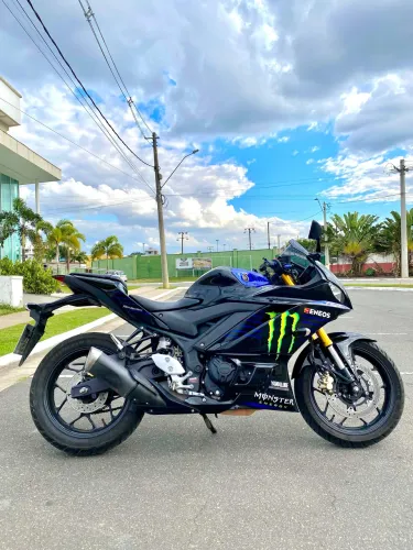 Yamaha R3 Monster 2023