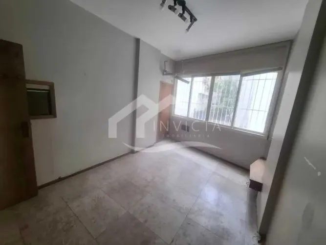 Dupla Sala Comercial com Vaga na Escritura no Coração de Copacabana!!!