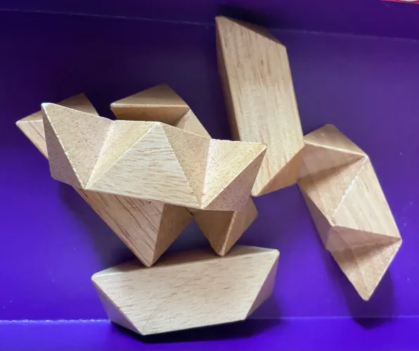 Conjunto de Quebra Cabeças de encaixe/desencaixe em materiais diversos