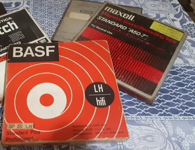 Lote de 41 Fitas de Rolo + 2 Carretéis 