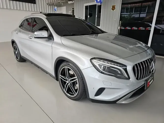 MERCEDES-BENS GLA 250 2015 KIT AMG C/ 93 MIL KM!