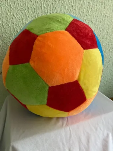 Bola de Pelúcia com Sininho de 25cm