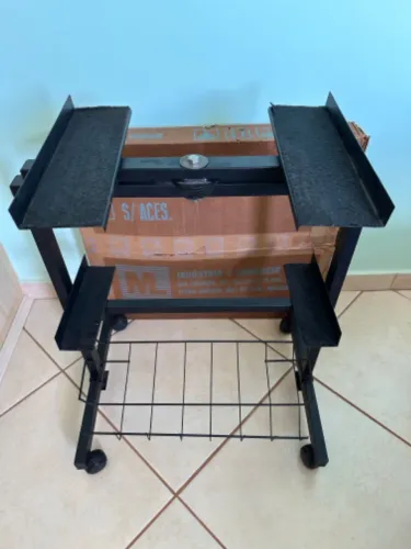 Rack de metal para Aparelhagem de Som e outros fins