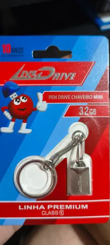 Black Friday PEN DRIVE - memória com 32GB de capacidade - Alta qualidade - ORIGINAL.