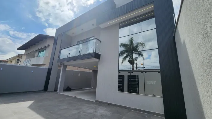 Sobrado de luxo oportunidade