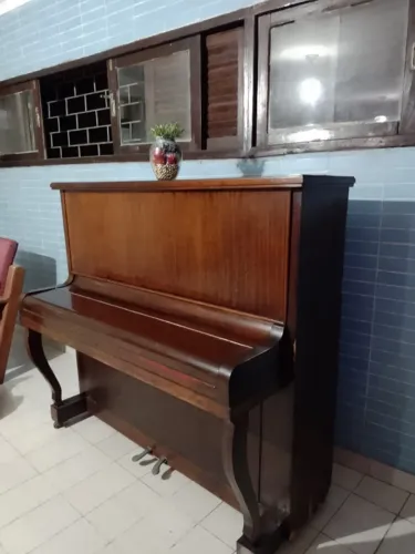 vendo Piano marca F DORNER & SOHN. STUTTGART