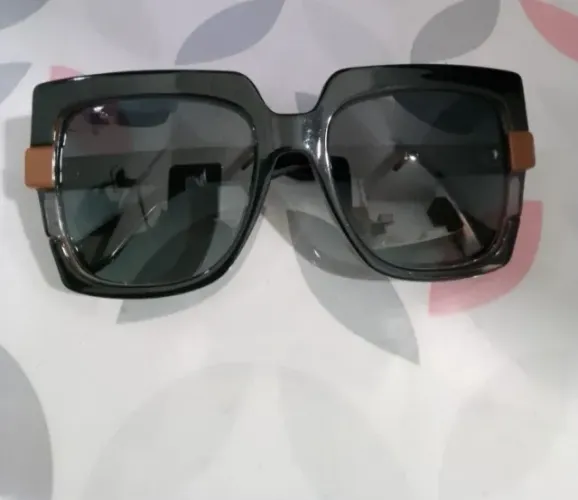 ÓCULOS DE SOL FENDI