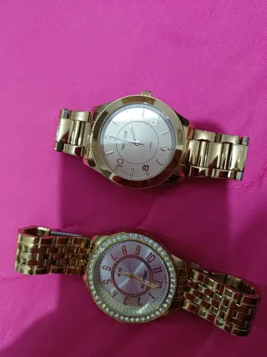 Vendo 2 relógios seme novos
