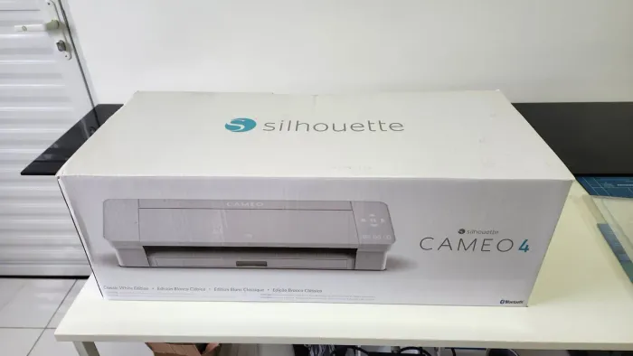 Maquina de corte Silhouette Cameo 4