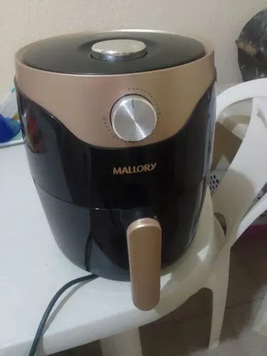 Air Fryet Mallory com defeito 