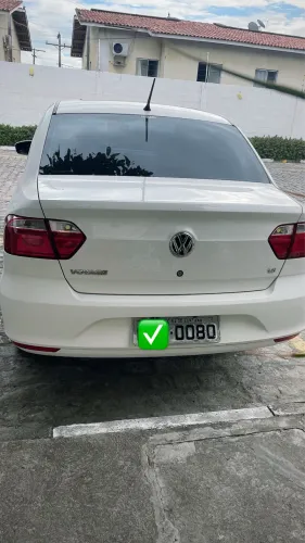 Volkswagen Voyage Trend 1.6 MI Total Flex 8V 4P 2013