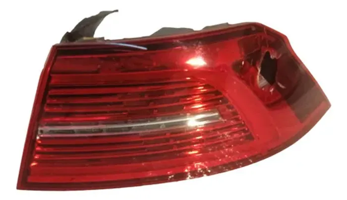 Lanterna Direita Vw Passat 2.0 B8 2015 2016 2017 Detalhe