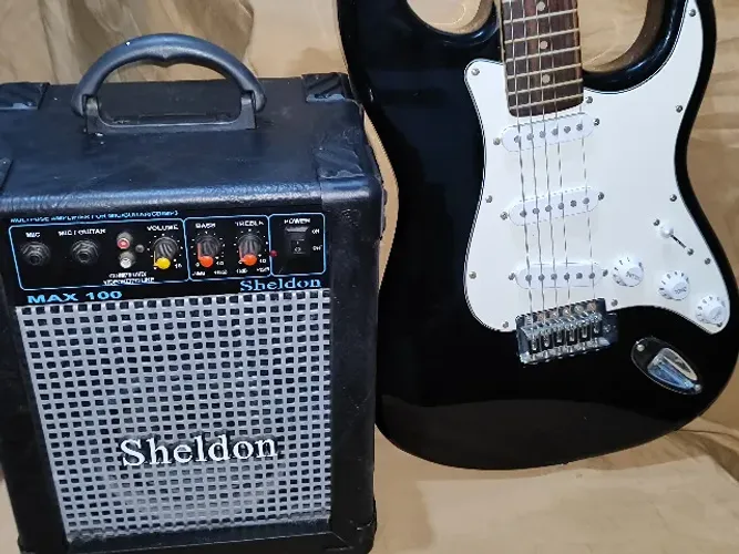 Guitarra Shelter USA California e caixa amplificada Sheldon modelo MAX 100