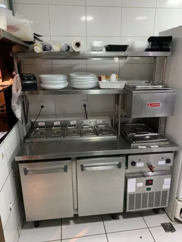 Geladeira horizontal de 2 portas, com pista fria,  banho maria e prateleiras, ALFATEC