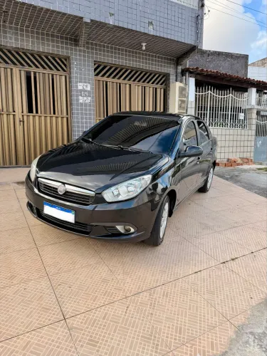 Fiat Grand Siena Attrac. 1.4 EVO F.flex 8V 2013