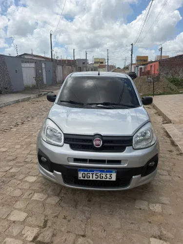 Fiat Uno Attractive 1.0 EVO Fire Flex 8V 5P 2017