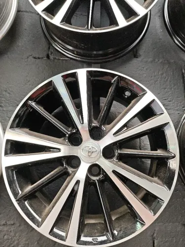 Rodas Corolla 16