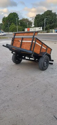 Reboque, carrochinha nova e sem placa