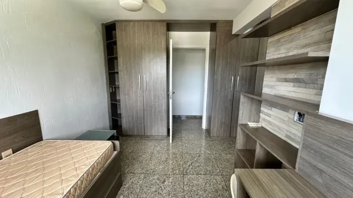 COND. MANSÃO ADRIANÓPOLIS, MOBILIADO, 4 SUÍTES, SALA 3 AMBIENTES E 2 VAGAS.