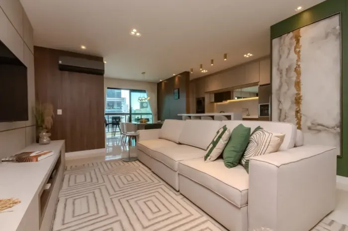 APARTAMENTO 117M² MOBILIADO | 1 SUÍTE + 2 DEMI-SUÍTES | 2 VAGAS | PRAIA BRAVA