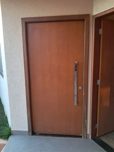 Porta pivotante 