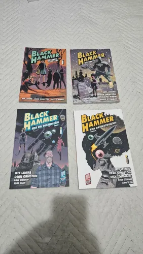 Black Hammer 1 ao 4 - Completo - Intrinseca
