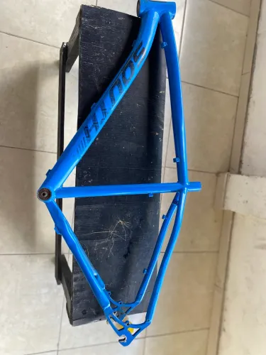 Quadro SOUTH trincado (restaurar ou revender)