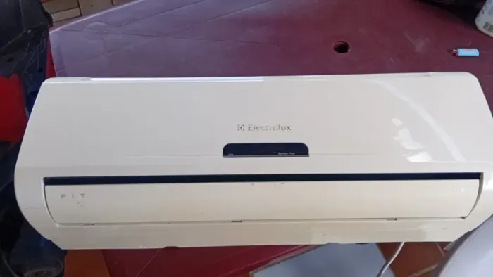 Ar condicionado Eletrolux em ótimo estado