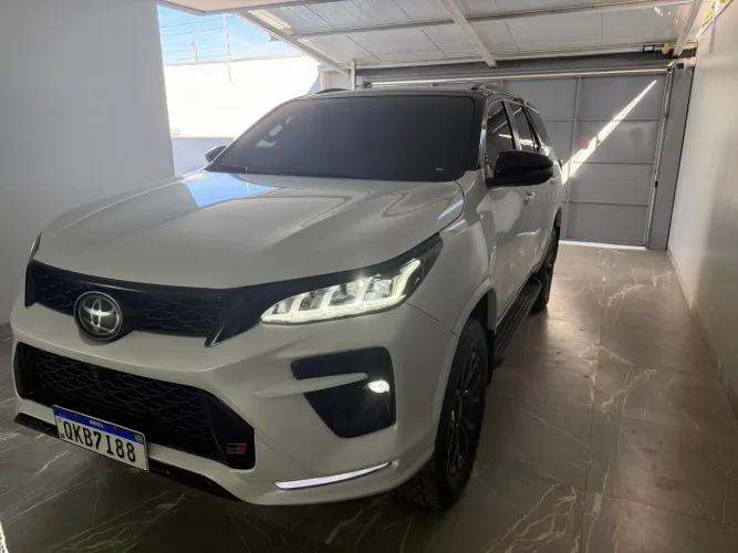 Toyota Hilux SW4 GRS 2.8 TB 4X4 Diesel Aut. 2024