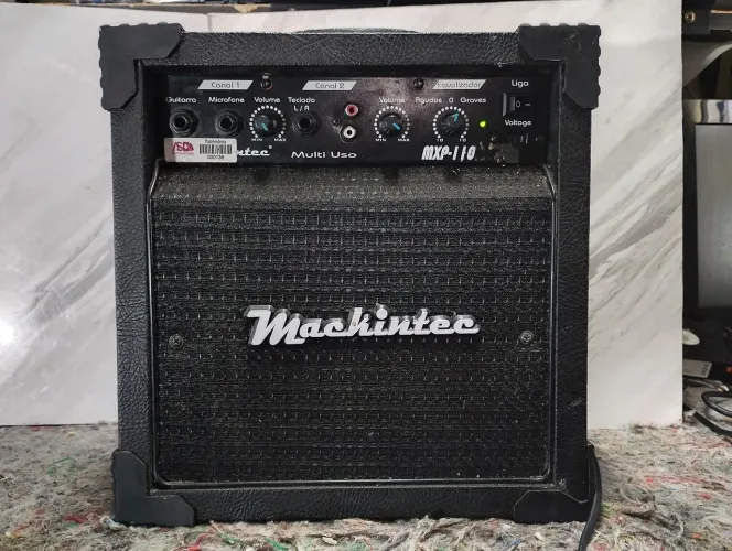 Caixa Amplificador Multi Uso, Marca Mackintec, Modelo MXP-110,