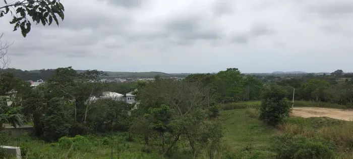 Vendo Lindo Terreno atrás Cond. Pedra de Inoã 