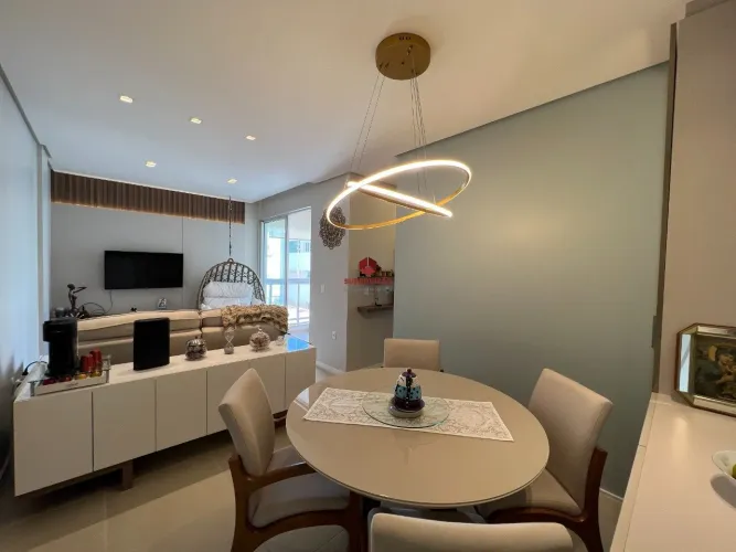 Apartamento semimobiliado à venda, com 2 quartos, no Bairro João Paulo - Florianópolis/SC.