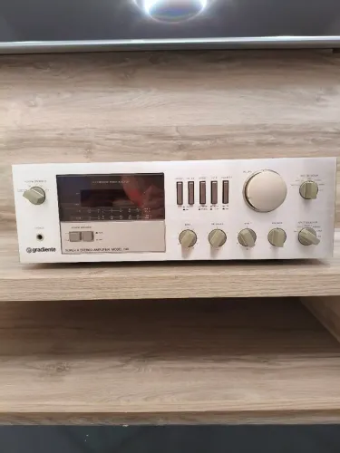 Amplificador de som Gradiente Model 246 vintage
