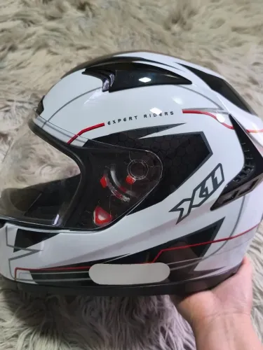 Capacete X11 - Sem marcas de uso