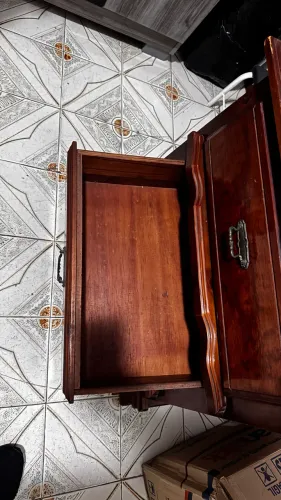 Criado mudo de madeira!
