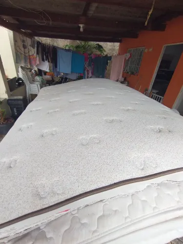 Colchão King   $100