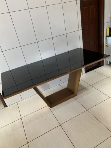 Vendo mesa Jacaúna madeira maciça