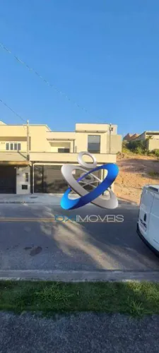 Sobrado com 3 dormitórios à venda, 140 m² por R$ 850.000 - Portal dos Pássaros - São José