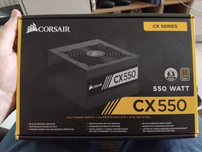 Fonte ATX Corsair CX550 80 Plus