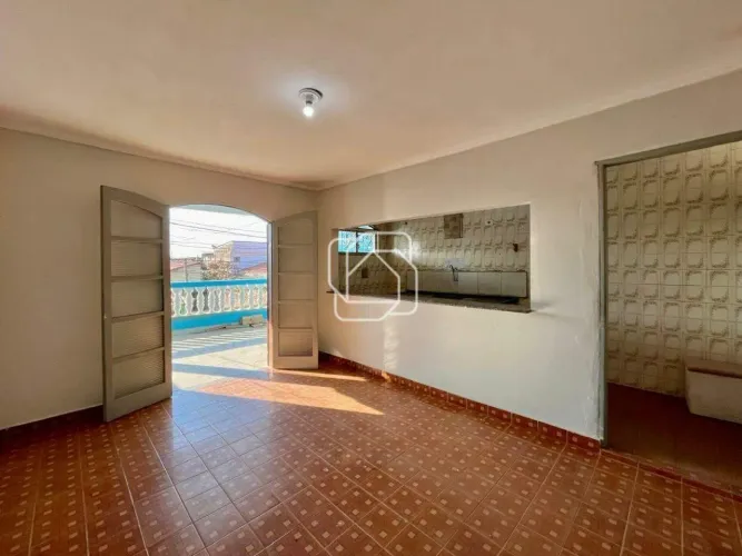 Casa em Itu para aluguel Jardim das Rosas - SP | 2 quartos Área total 120,00 m² - R$ 1.900