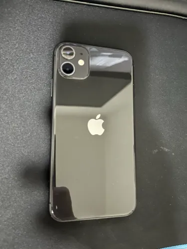 Apple IPhone 11 (128 GB) - Preto - SemiNovo