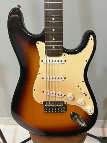Guitarra Memphis MG22 by Tagima
