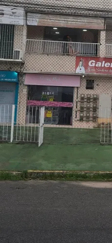 Alugo lojas no térreo em água fria