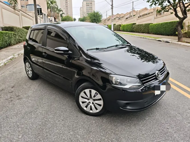 Volkswagen Fox 1.6 MI Total Flex 8V 5P 2013