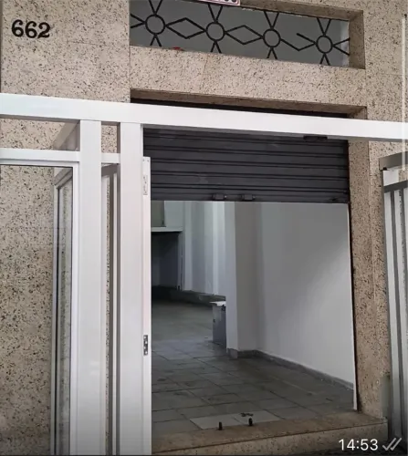 Alugo loja na Rua Gustavo Sampaio - Leme