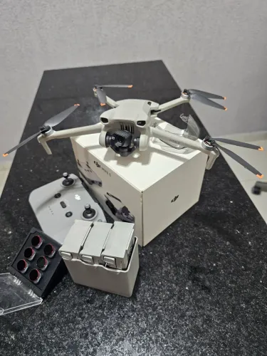 DJI Mini 3 + 3 Baterias Originais DJI + Kit Filtros ND + Hub