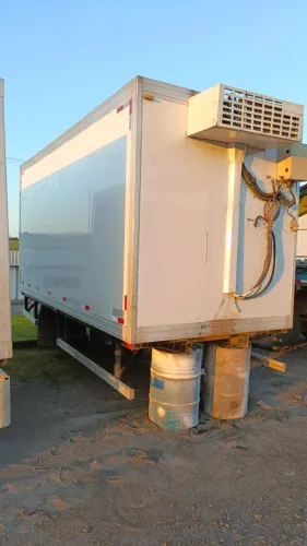 Bau Refrigerado Gancheira 5,20m  3/4