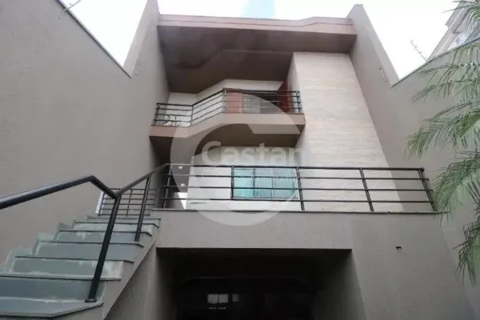 sobrado com 3 suítes e piscina na vila formosa